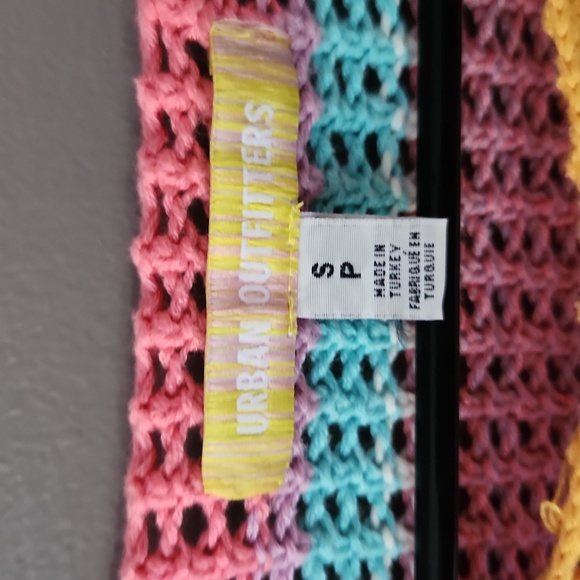 Urban Outfitters Crochet Latice Shrug - Picture 3 of 4